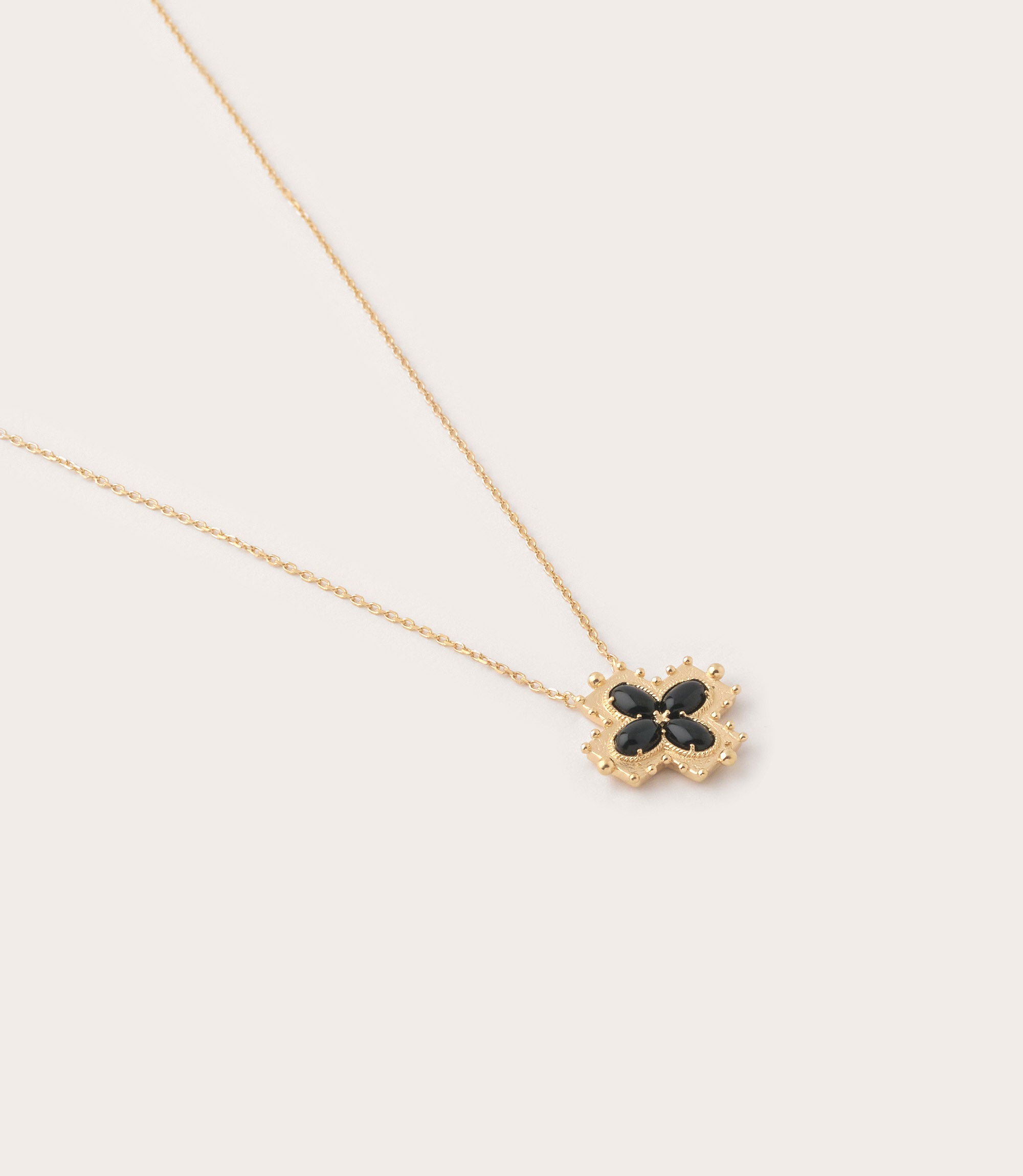 Collier Mathi