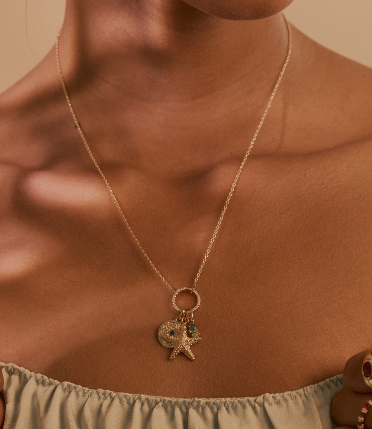 Collana con catena ritorta a scatto