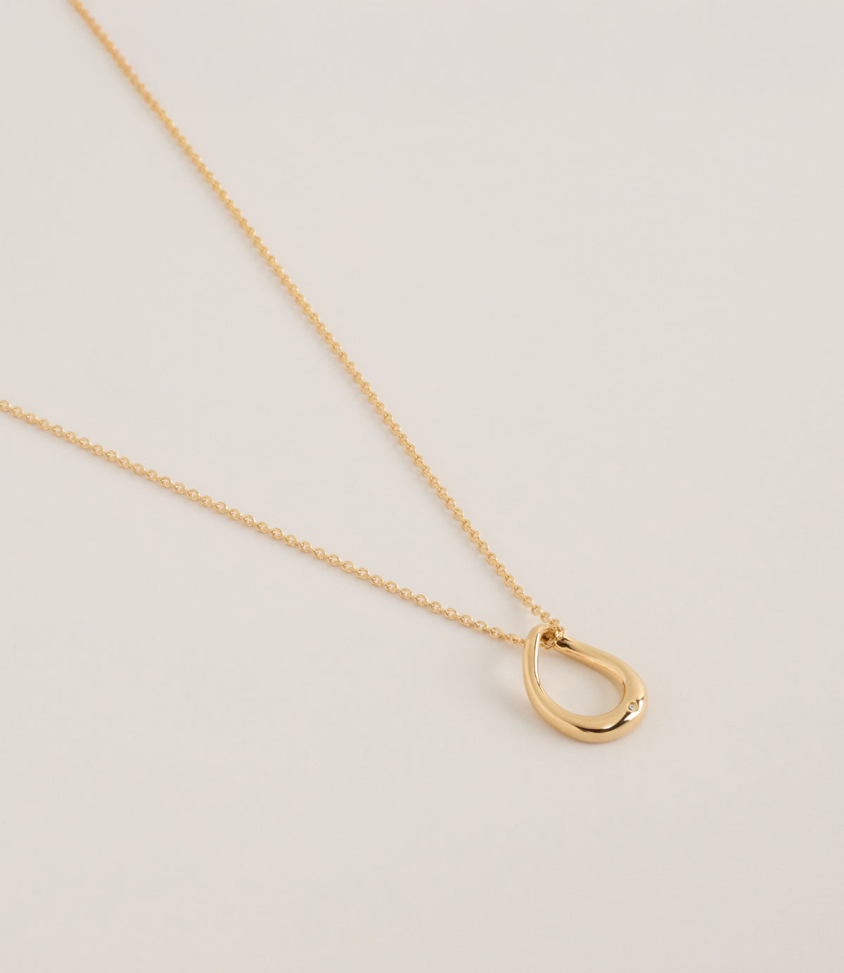 Collier Laurence