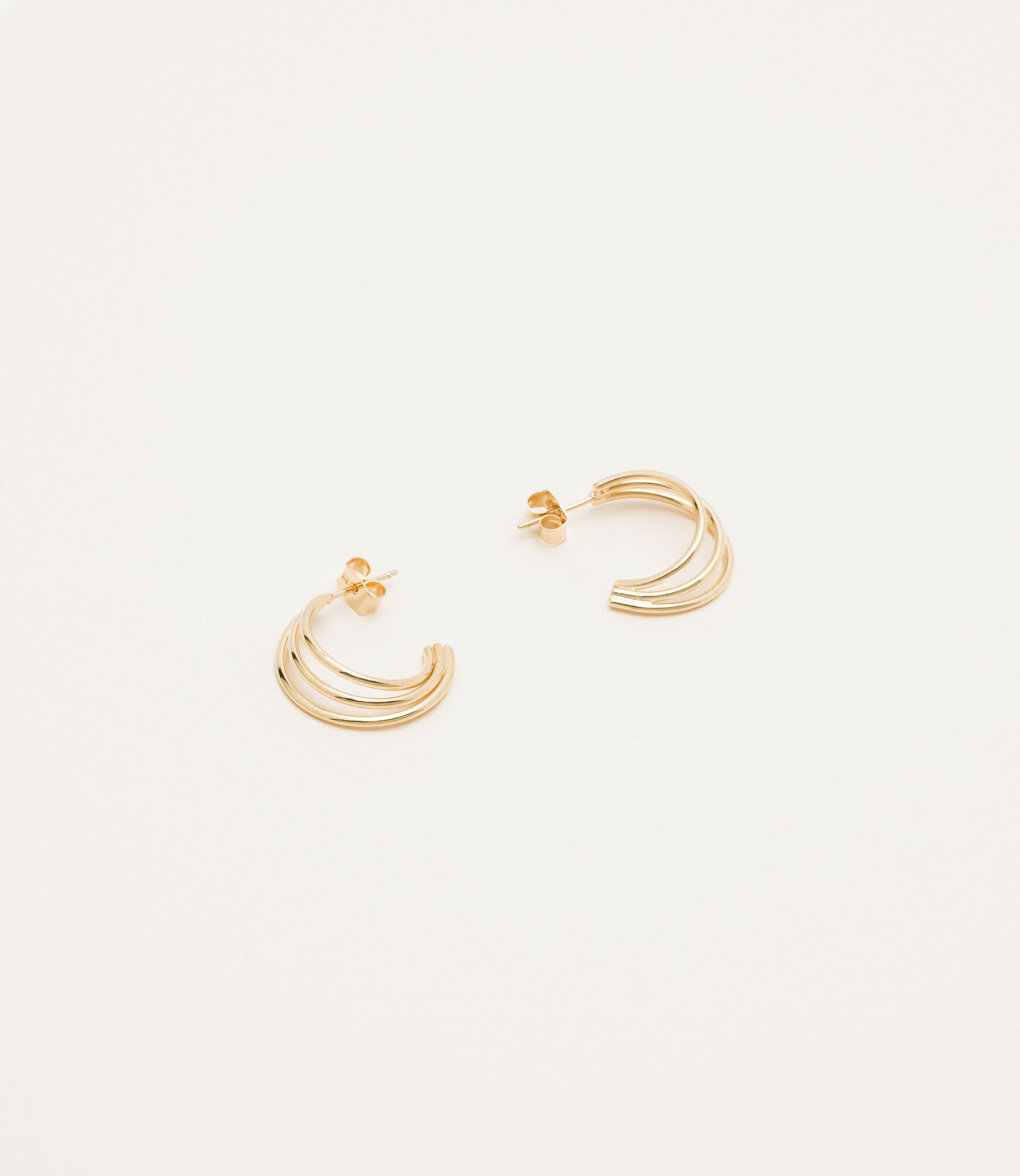 Olika earrings